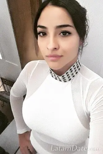 Kelly Profile image 3