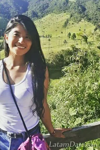 Luisa Profile image 2
