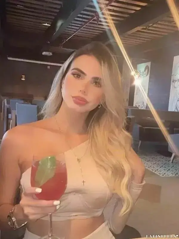 Angelica Profile image 2