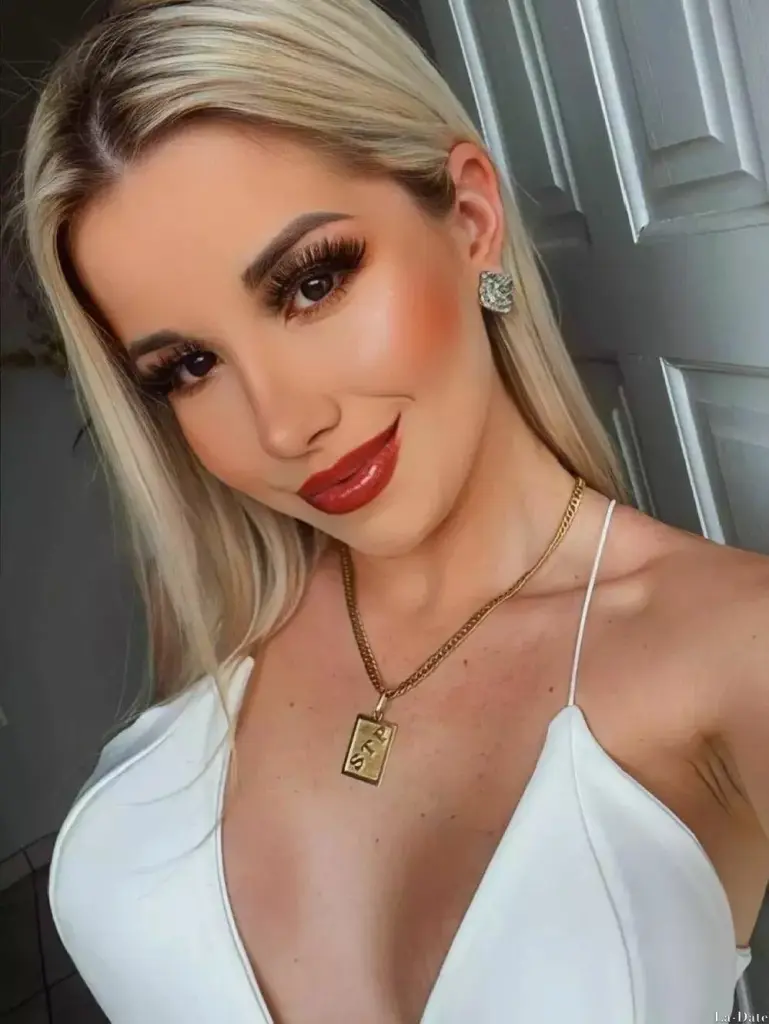 Johanna Profile image 1