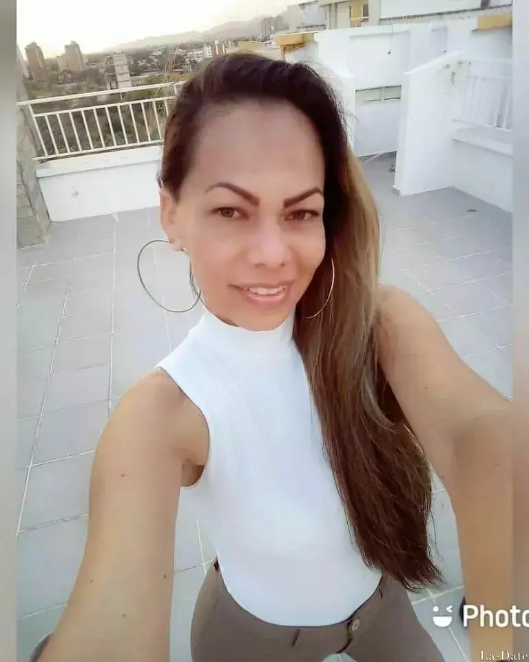 Paola Profile image 2